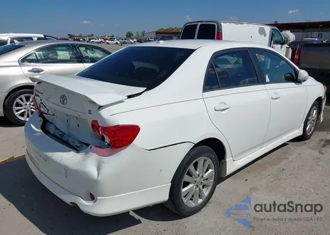 2010 Toyota Corolla S из США, поврежденный, VIN 2T1BU4EE8AC496150